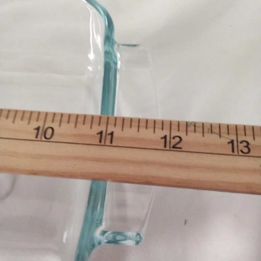 Pyrex rectangular glass
